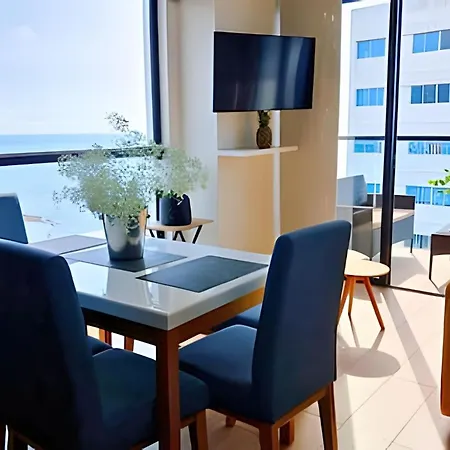 Oceanfront Gem By Walled City, Spectacular Views *