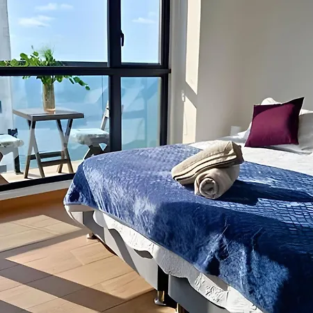 Oceanfront Gem By Walled City, Spectacular Views