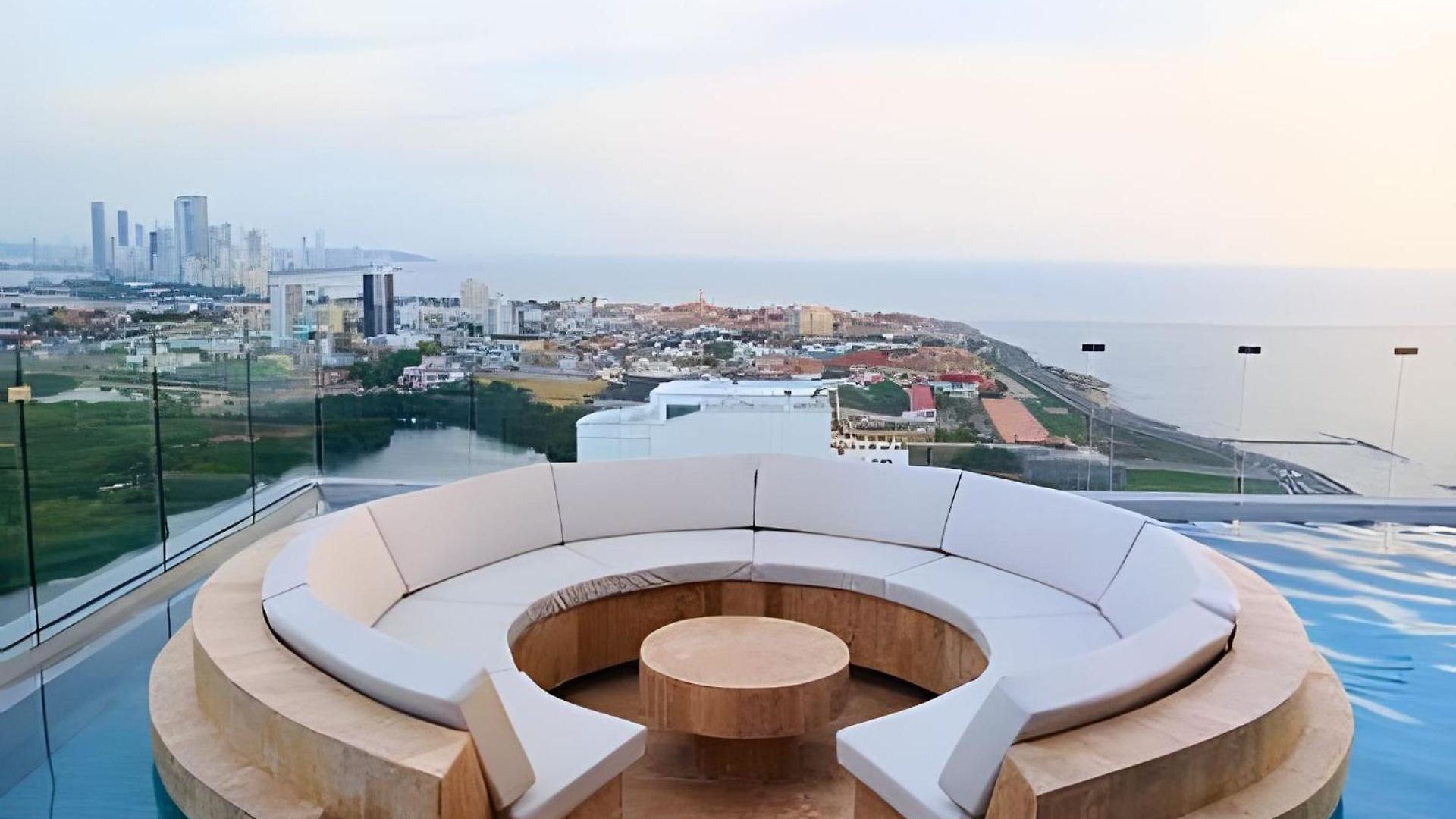 Apartment Oceanfront Gem By Walled City, Spectacular Views Cartagena