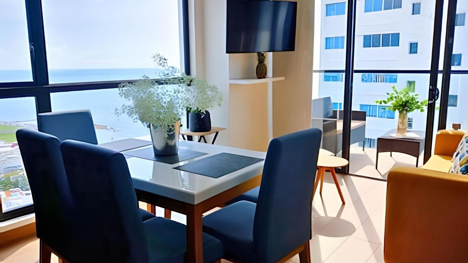 Oceanfront Gem By Walled City, Spectacular Views *