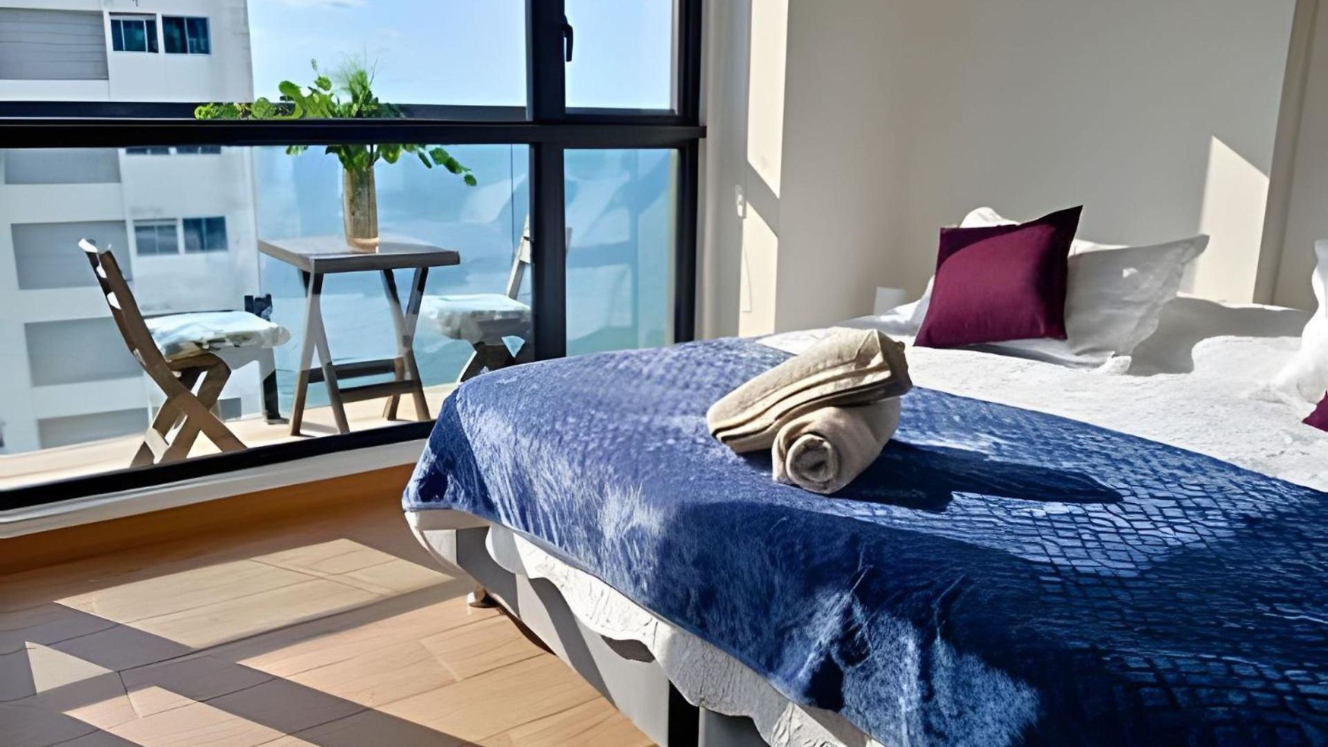 Oceanfront Gem By Walled City, Spectacular Views