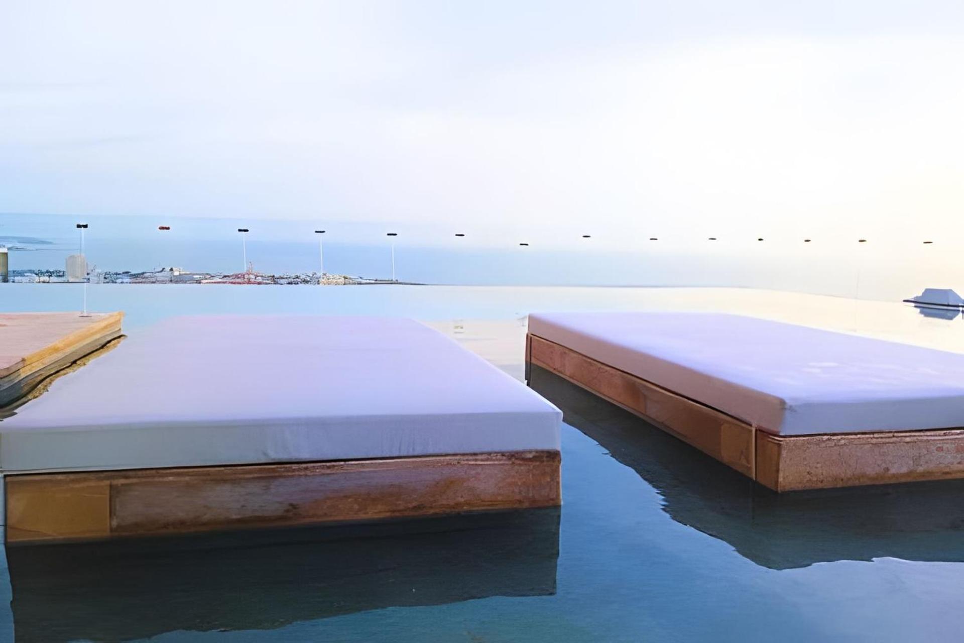 Oceanfront Gem By Walled City, Spectacular Views Apartamento *