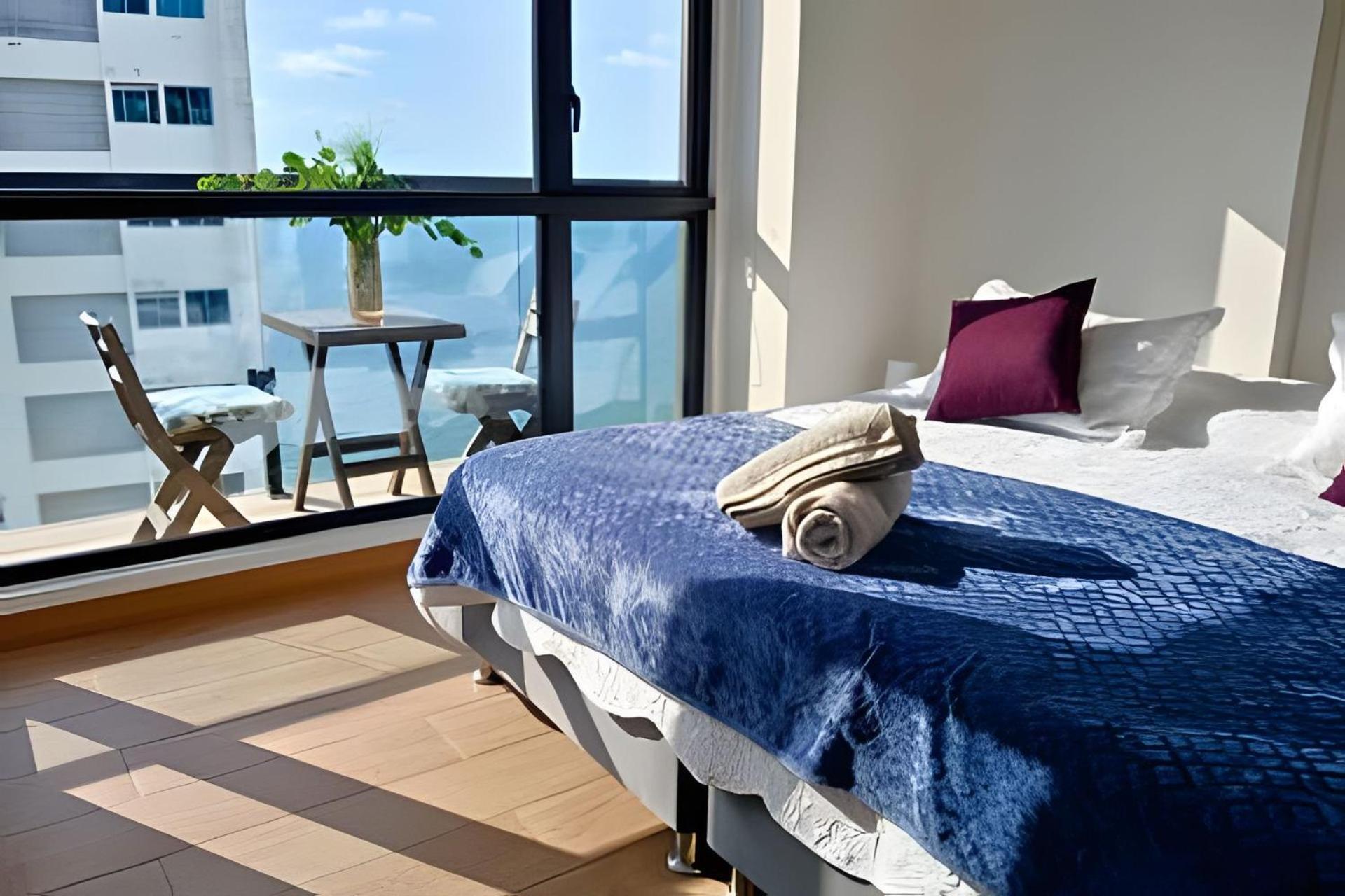 Oceanfront Gem By Walled City, Spectacular Views